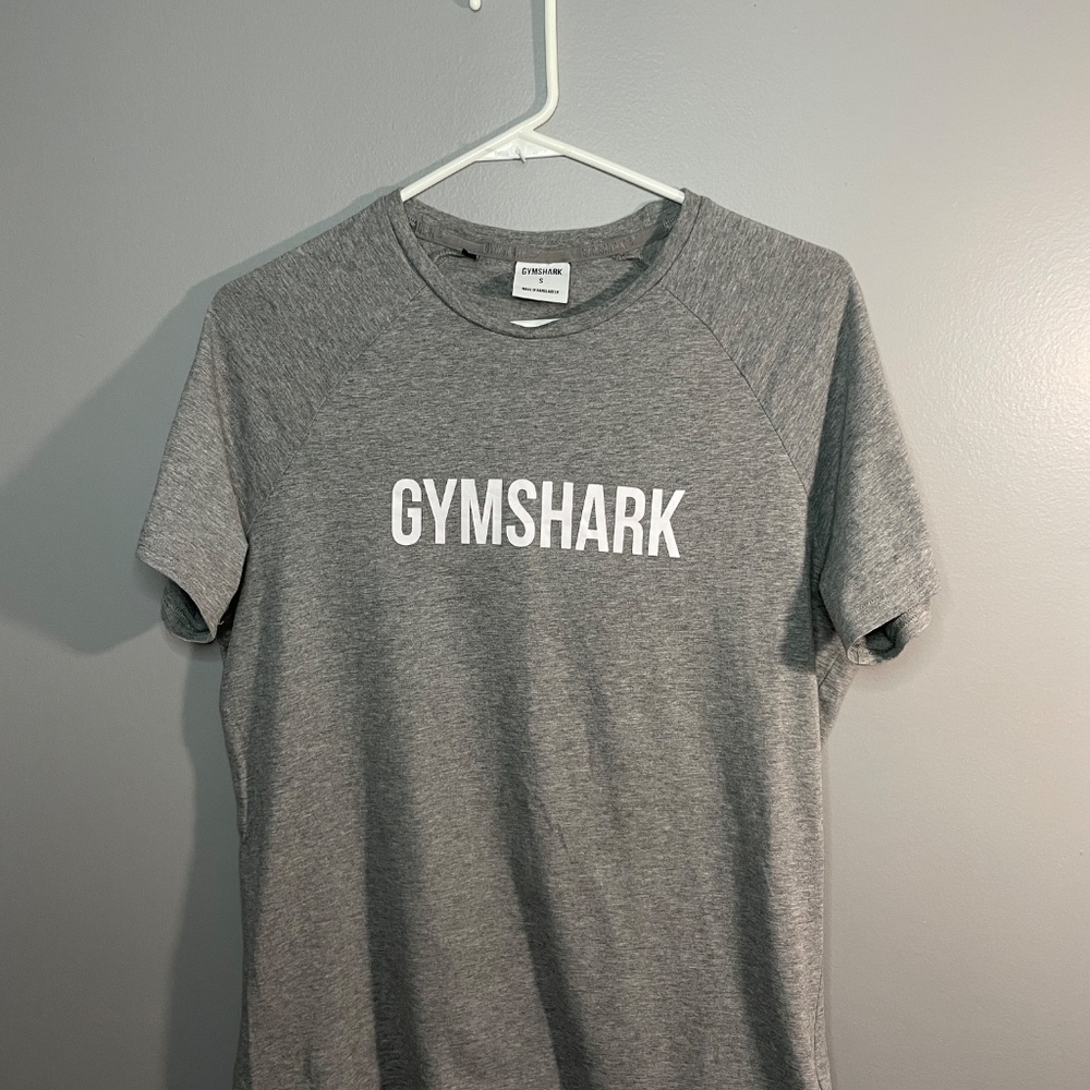 Gymshark T-Shirt (small)